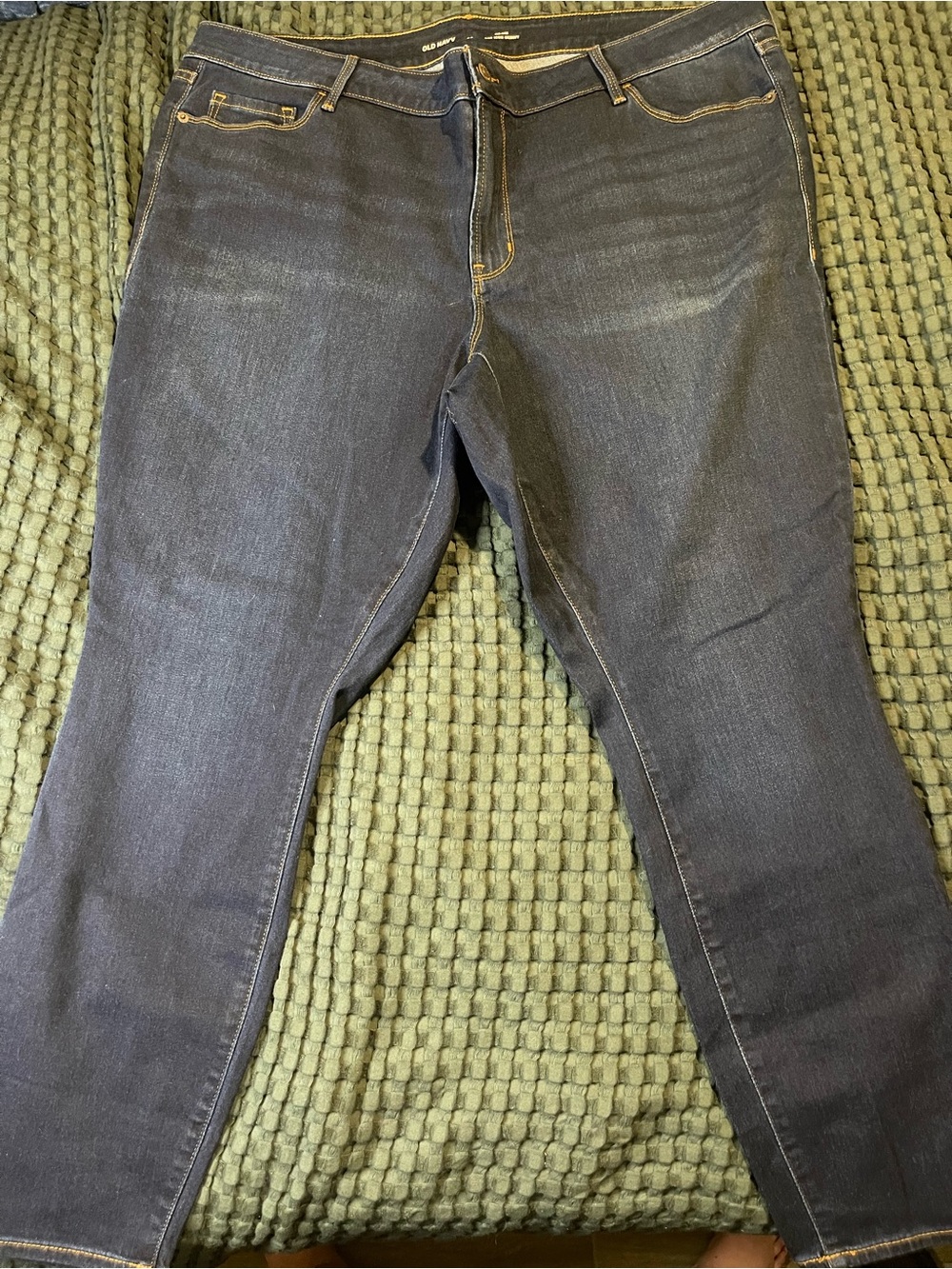 Old Navy Women’s Pop Icon Skinny Jeans in Dark Blue Denim